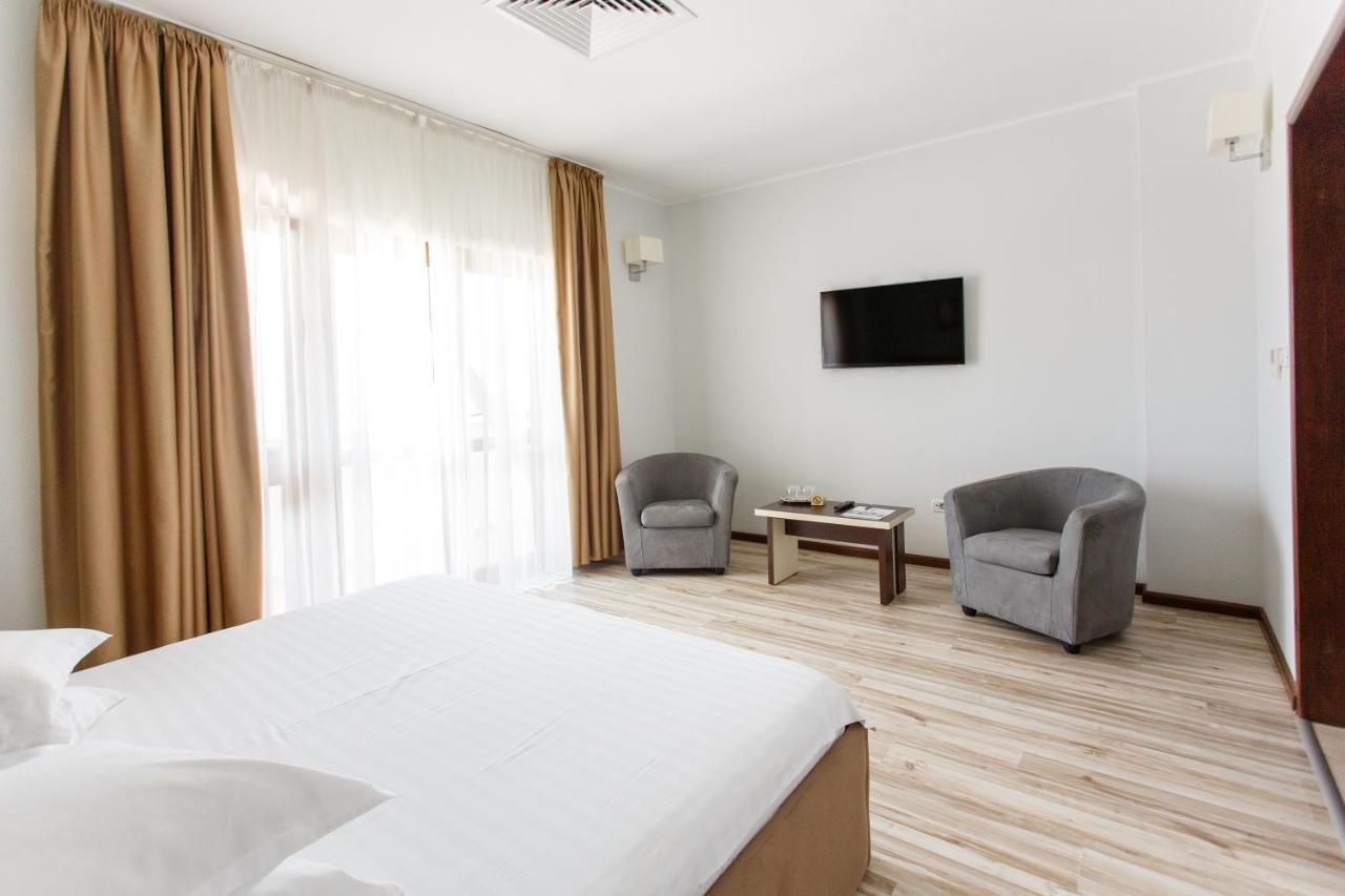 Hotel Nautic Sport Club Năvodari Esterno foto